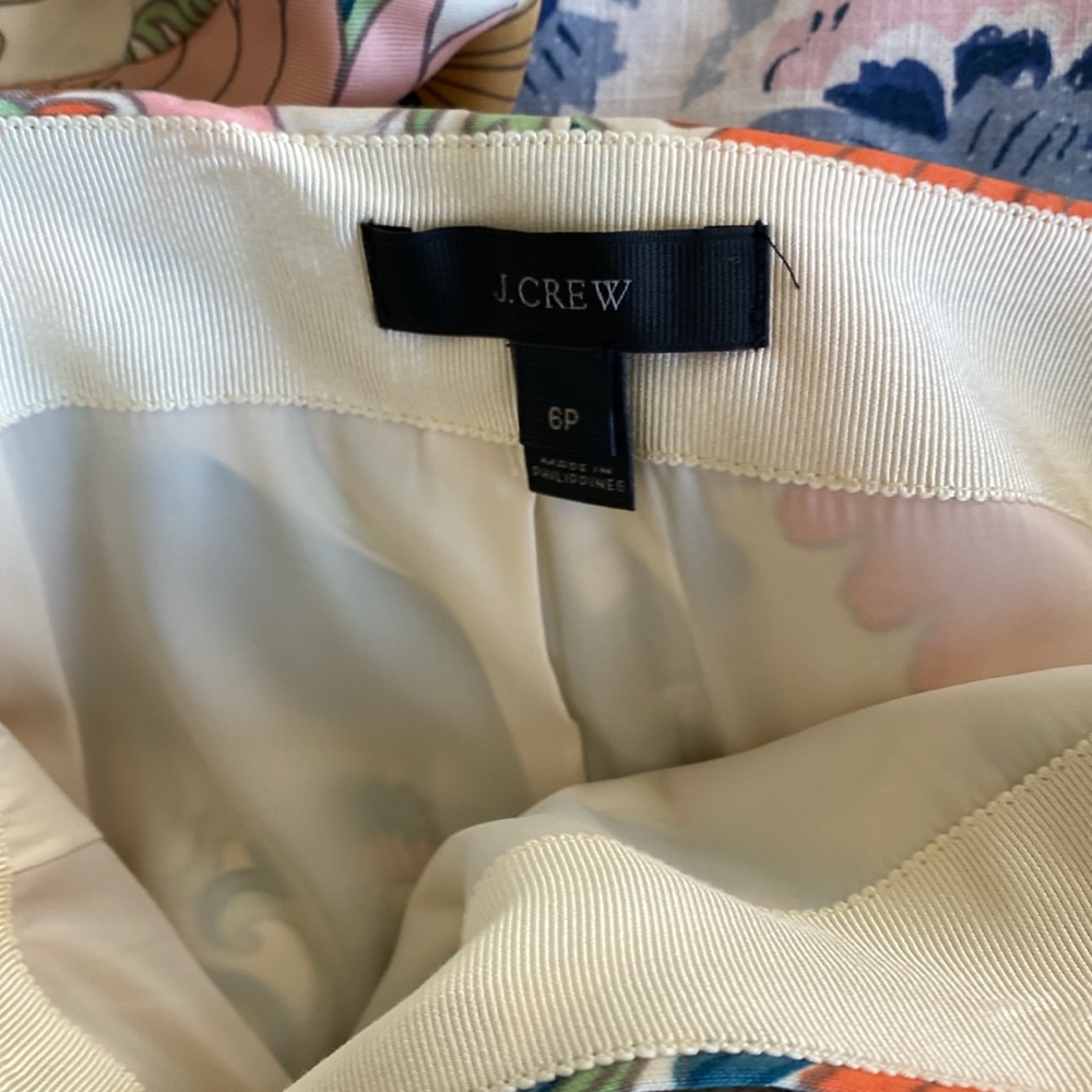 Cute J. Crew Skirt. Size 6P - Picture 3 of 5